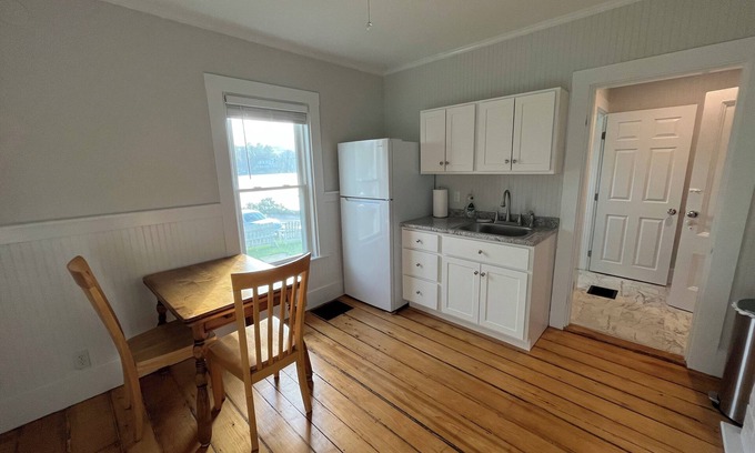 Phippsburg House | The Porthole - Seaside Suite on Popham Beach!