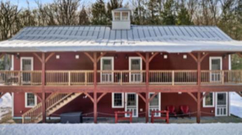 Ludlow House | The Proud Bear Lodge