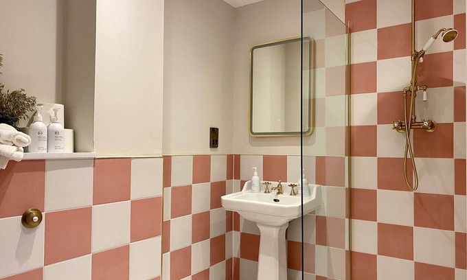 York Apartment | The Railway House - Platform 2