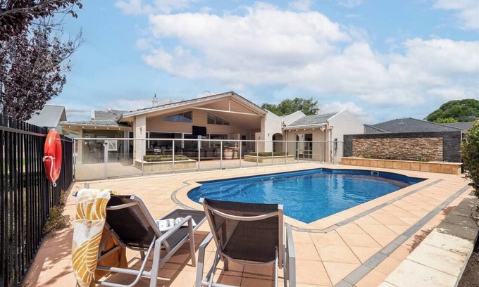 West Busselton House | The Ranch Beachside Pool Retreat with Tennis Court