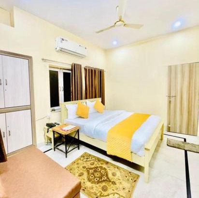 Air Force Area House | The Rasa by Satvic