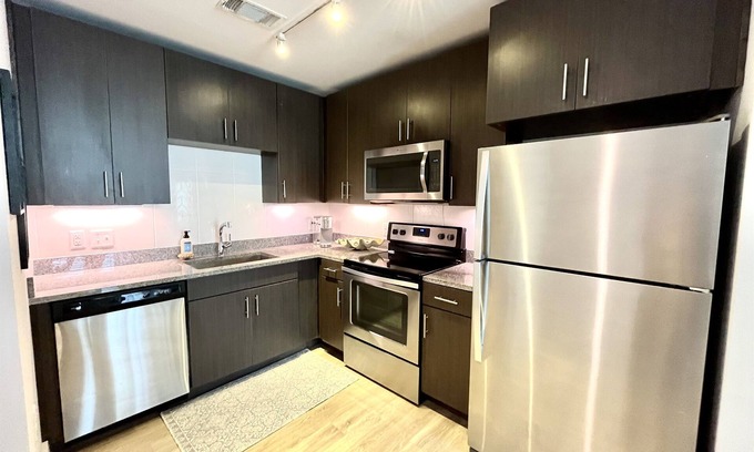 University Condo | "The Rebel Derby" - Walk to Campus & The Square with 2 Parking Spaces!