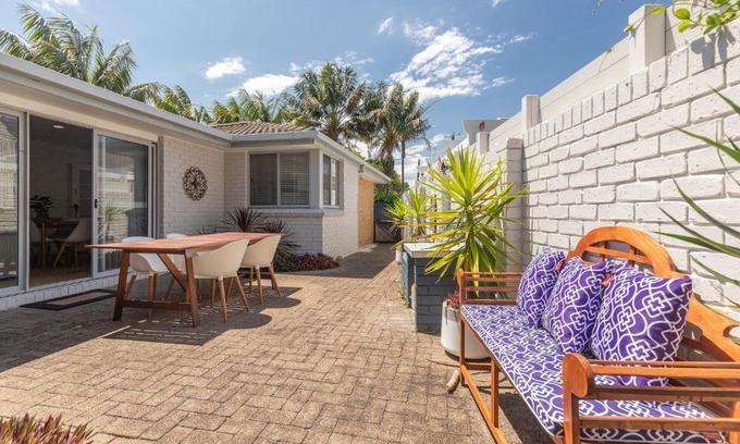 Boomerang Beach Villa | The Reef