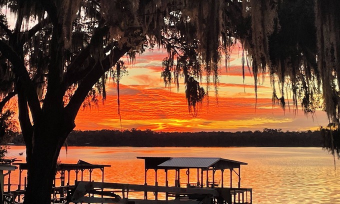Fruitland Cottage | The Reeling Inn on the River