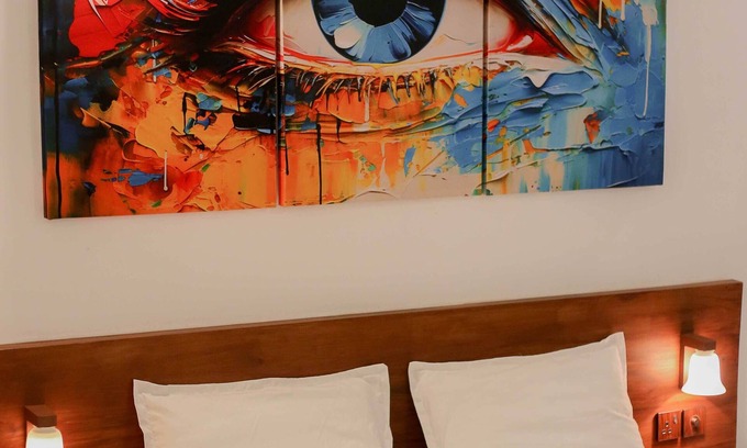 Bambalapitiya Hotel | The Regent Grand Hotel