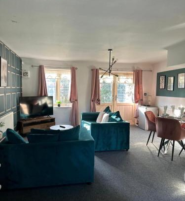 Liverpool House | The Residency 4 bed home in Liverpool free parking