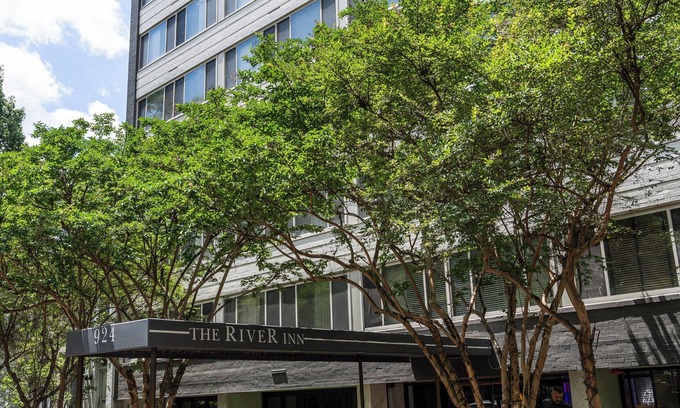 Foggy Bottom Apartment | The River Inn