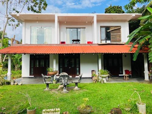 Welipitiya House | The River View Villa