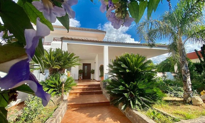 Alezio Villa | The Rosa's Luxury House