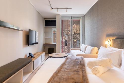Bo'Kaap Apartment | The Rose 206 - Modern Studio Apartment with Pool