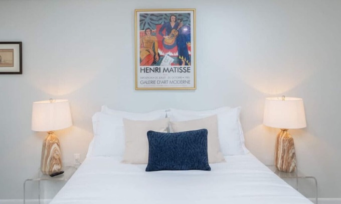 Old Mystic Apartment | The Rossie Studio · Near Mystic, Casinos + USCGA