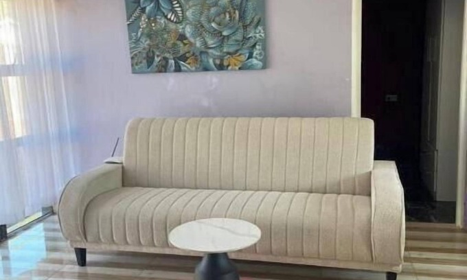 Bulawayo Bed & Breakfast | The Royal Bothy. Serene, secure and central 3-bed BnB in Selborne Park Bulawayo