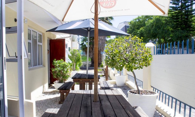 Knysna Hotel | The Russel Hotel