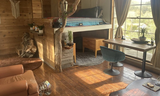 Pescadero Apartment | The rustic Slumberjack, your launchpad for all activities in the area
