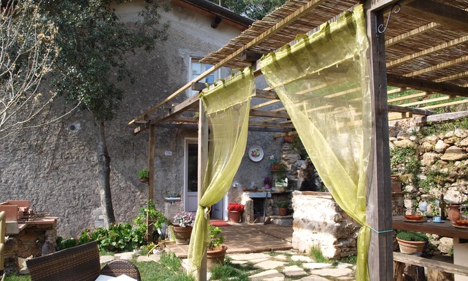 Camaiore House | The rustic Tuscan that you have always wanted to live