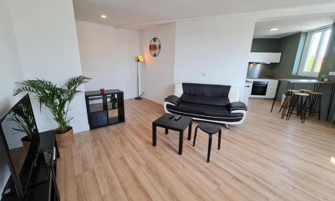 Arras Apartment | The Scottman House, near Arras train station and town center