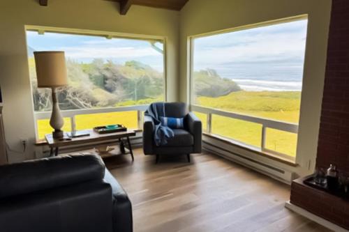 Yachats House | The Secret Garden