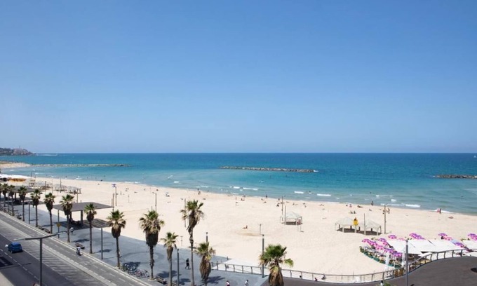 Kerem HaTeimanim Hotel | The Seven Seas Tel Aviv
