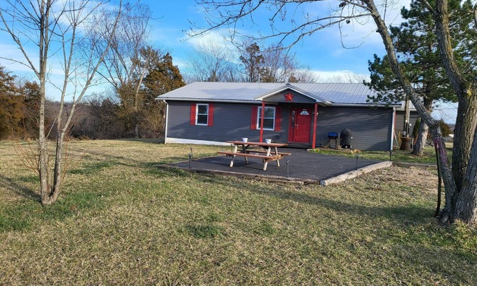 Leadwood House | The Shack- 3 bedroom finished house