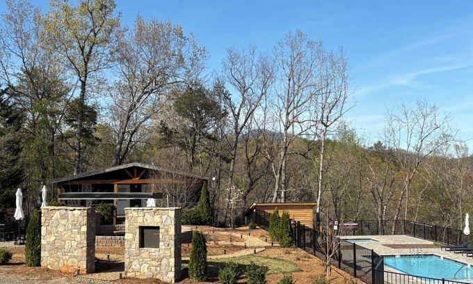 Lake Lure Cabin | The Shaded Crest