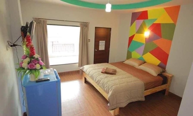 Pranburi Hotel | The shark resort ปราณบุรี
