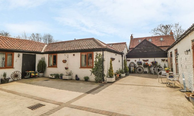 York House | THE SHETLAND, pet friendly in York
