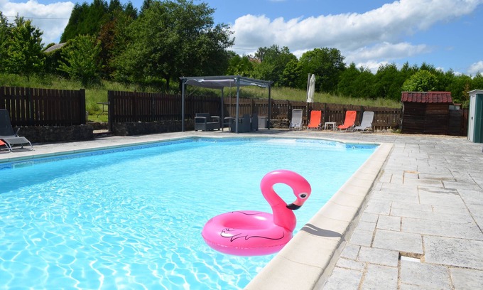 Piegut-Pluviers House | The Signals - Character cottage, peaceful location, walking distance restaurants