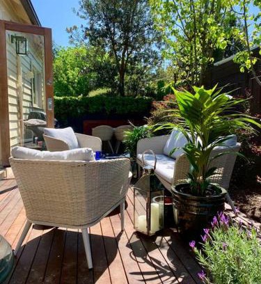 Healesville House | The Small House - Mid century gem in wine county's Healesville