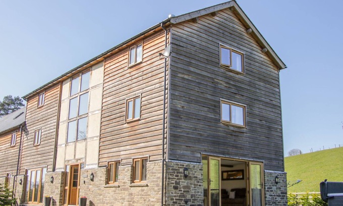 Tirabad Cottage | THE STABLES, family friendly, luxury holiday cottage in Knighton