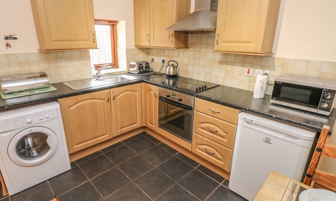 Llanrhidian Higher Cottage | The Stall