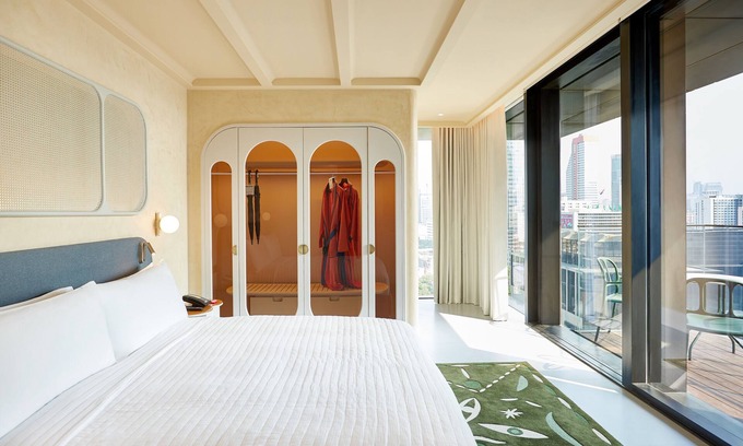 Silom Hotel | The Standard, Bangkok Mahanakhon