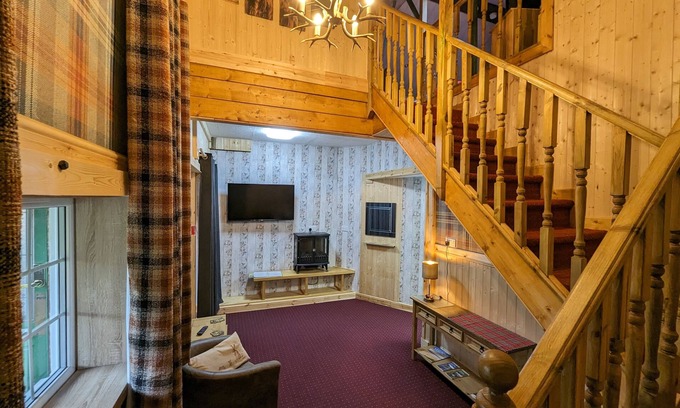 Glenurquhart Hotel | The Steading Highland Glen Lodge