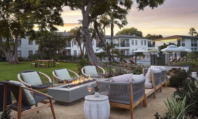 Santa Barbara Hotel | The Steward, Santa Barbara, a Tribute Portfolio Hotel