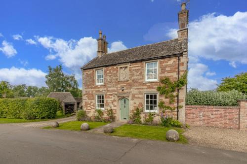 Medbourne House | The Stone House