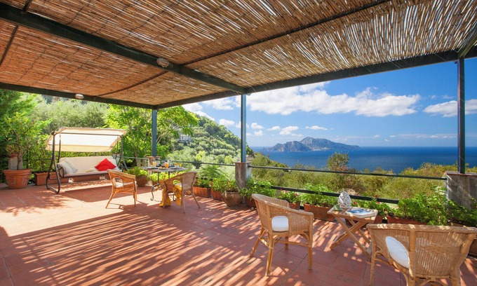 Schiazzano Villa | The Stone House