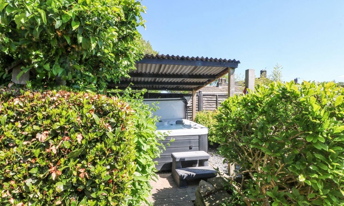 Oakworth House | The Stone Masons House