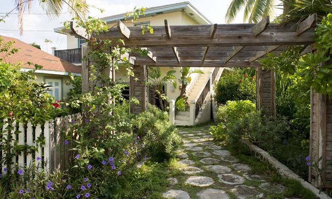 Dunmore Town House | The Sugar Apple Seagrapes with Luxury Garden View