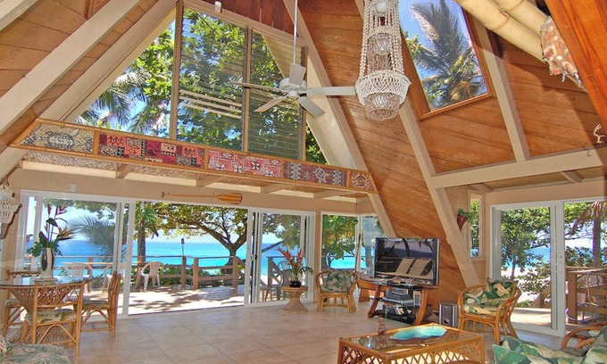 Pupukea House | THE SUNSET BEACH HOUSE SEPT. SPECIAL-ONLY 999/nt! ON THE SAND OF SUNSET BEACH!
