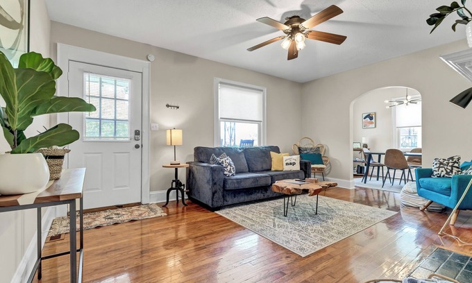Sunset Park House | The Sunset Bungalow- Dog Friendly-2.7 Miles to Downtown Wilmington, NC!