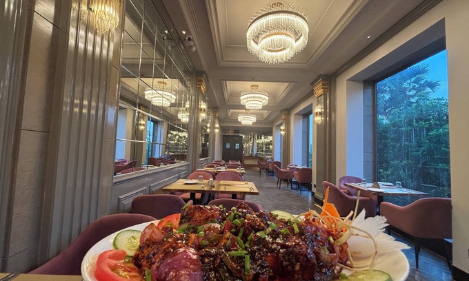 Gaya Hotel | The Supreme Hotel and Banquet