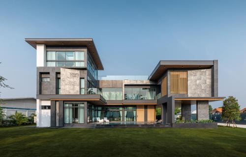 Huai Yai Apartment | The Sylva Luxury Pool Villa
