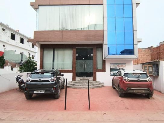 Taj Ganj Hotel | The Taj Royal