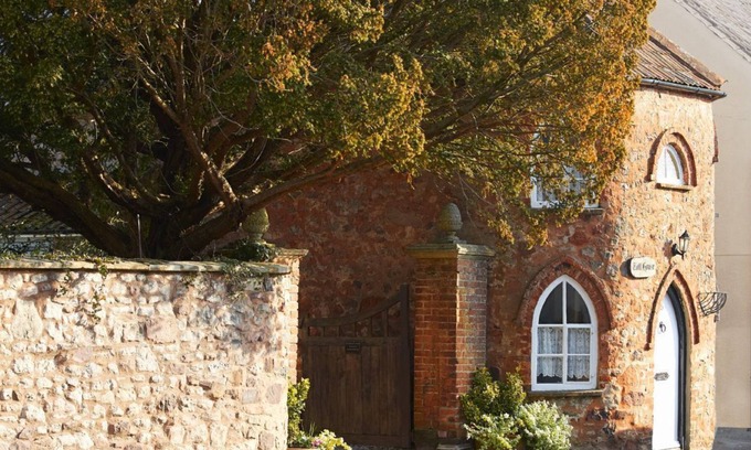 Nether Stowey Cottage | The Toll House is a unique holiday cottage with a history dating back to the 18th Century.