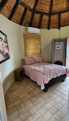 Marloth Park House | The Truck Rondawel