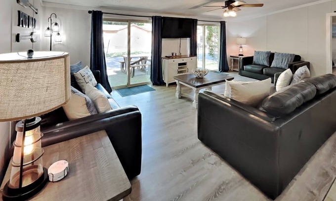 Put-in-Bay House | The Ultimate Put-in-Bay Getaway! Private 3BR 2BA Home Pool Access