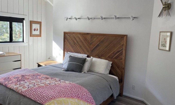 Olympic Valley Cabin | The Ultimate Ski Chalet Walking distance to chairlift