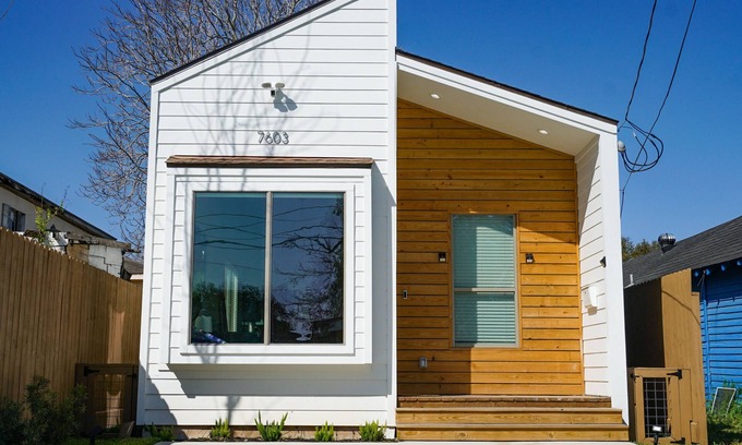 Greater East End House | The Vacationer A modern luxury 💎