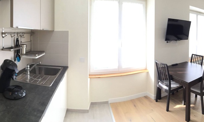 Jouy-en-Josas Apartment | The valley apartments. Apt # 3