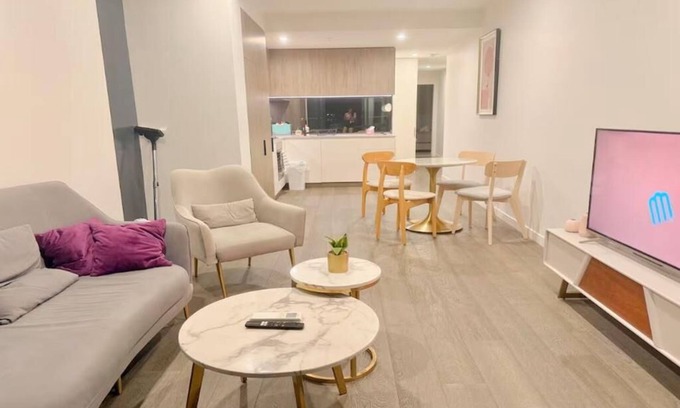 Fortitude Valley Apartment | The Valley Edit | Designer Stay, Carpark + Pool