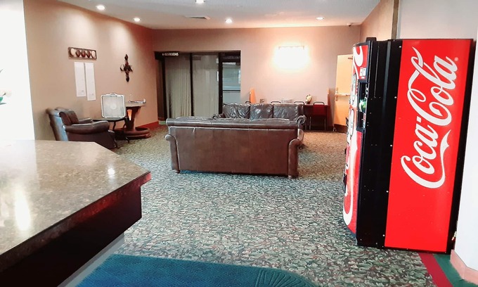 Minot Hotel | The Vegas Motel